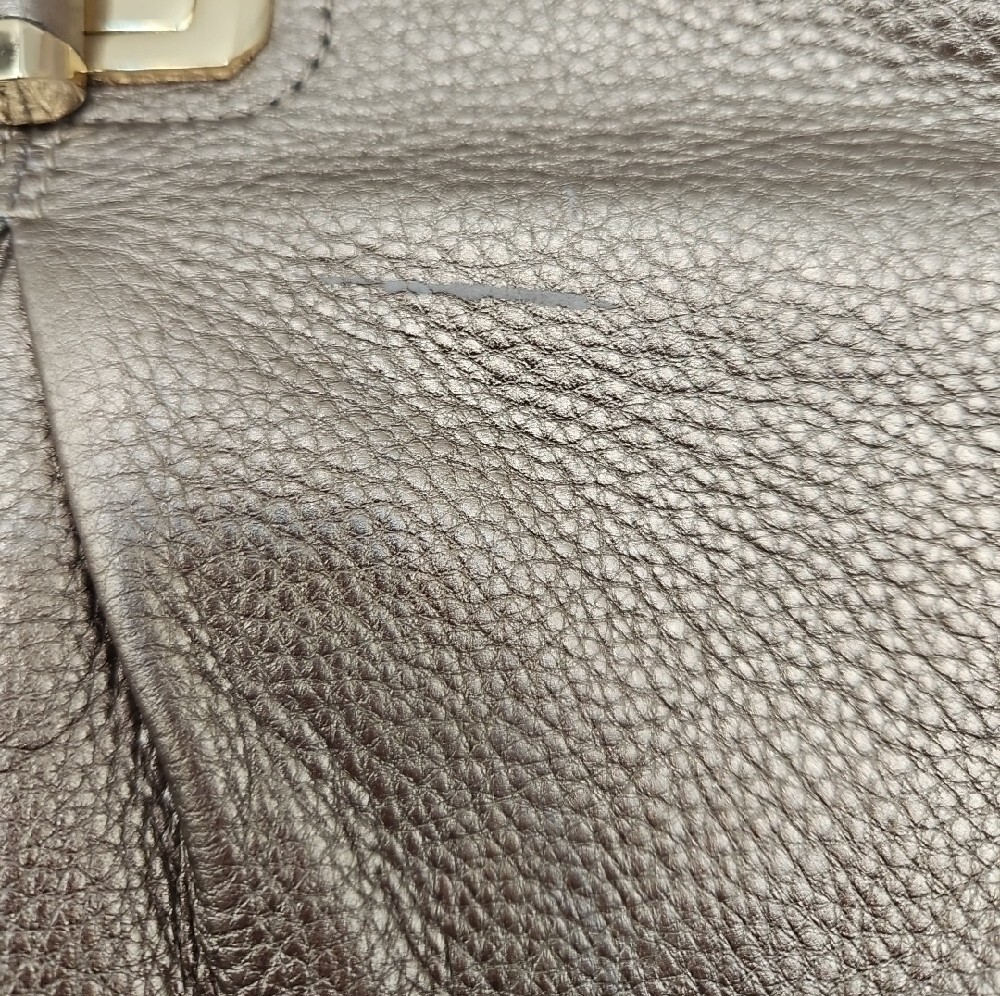 B Makowsky Metallic Taupe Leather Crossbody Strap Bag with Gold Hardware - Picture 4 of 10